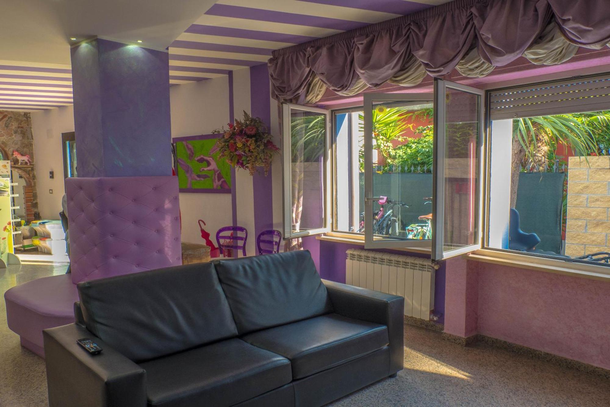 רוזטו דליי אברוצי Hotel Albatros מראה חיצוני תמונה