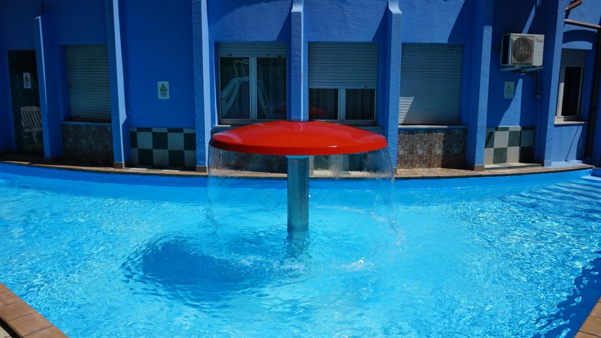 רוזטו דליי אברוצי Hotel Albatros מראה חיצוני תמונה
